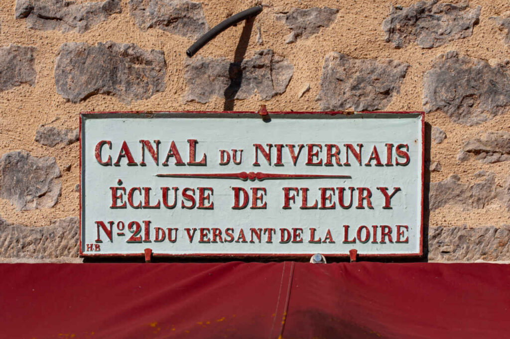 Canal-nivernais-plaquette_Fleury-107 Canal du Nivernais - Fleury
