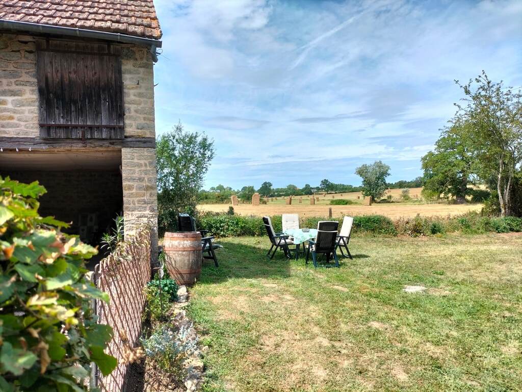 La-Maison-dAlice_gite_leschamsdefleury_141b9896-0980-4ac8-ad6d-57270b6858d2 vakantiehuis / gite La Maison d'Alice - Les Champs de Fleury